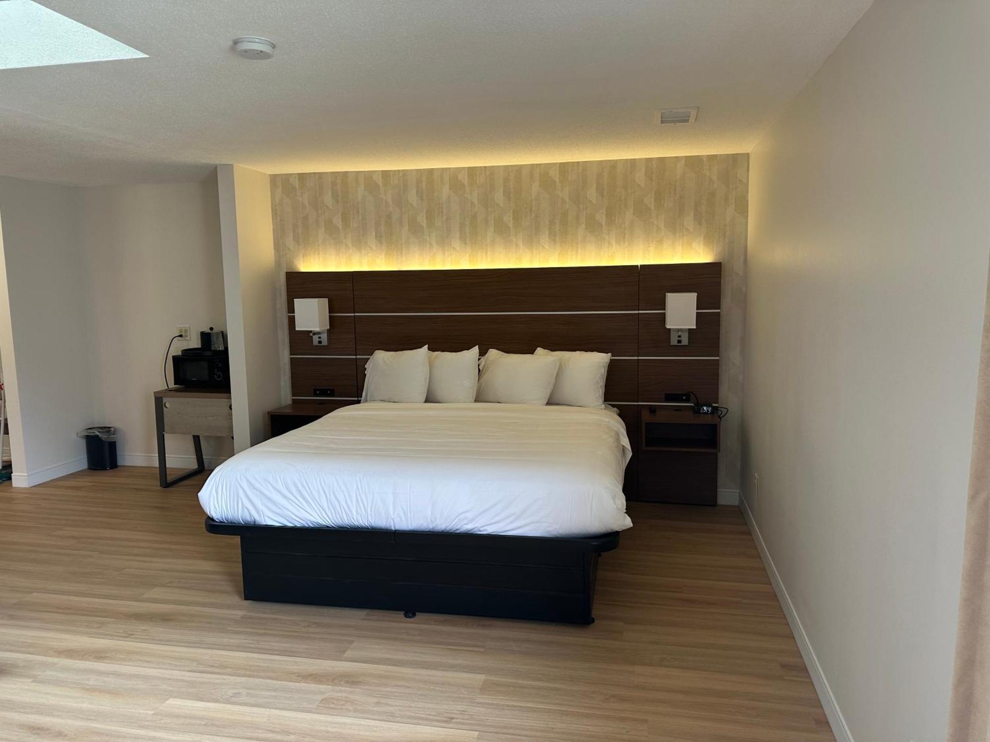 Baldwin Inn And Suites Вэст спрингфильд Экстерьер фото